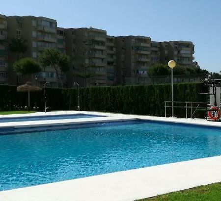 Playa La Cala In Front Of The Beach Free Parking Daire Málaga Dış mekan fotoğraf